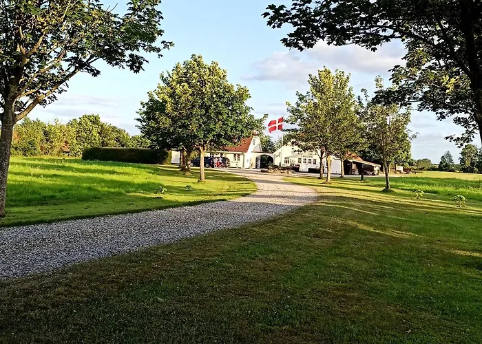 Braendekilde Bed & Breakfast